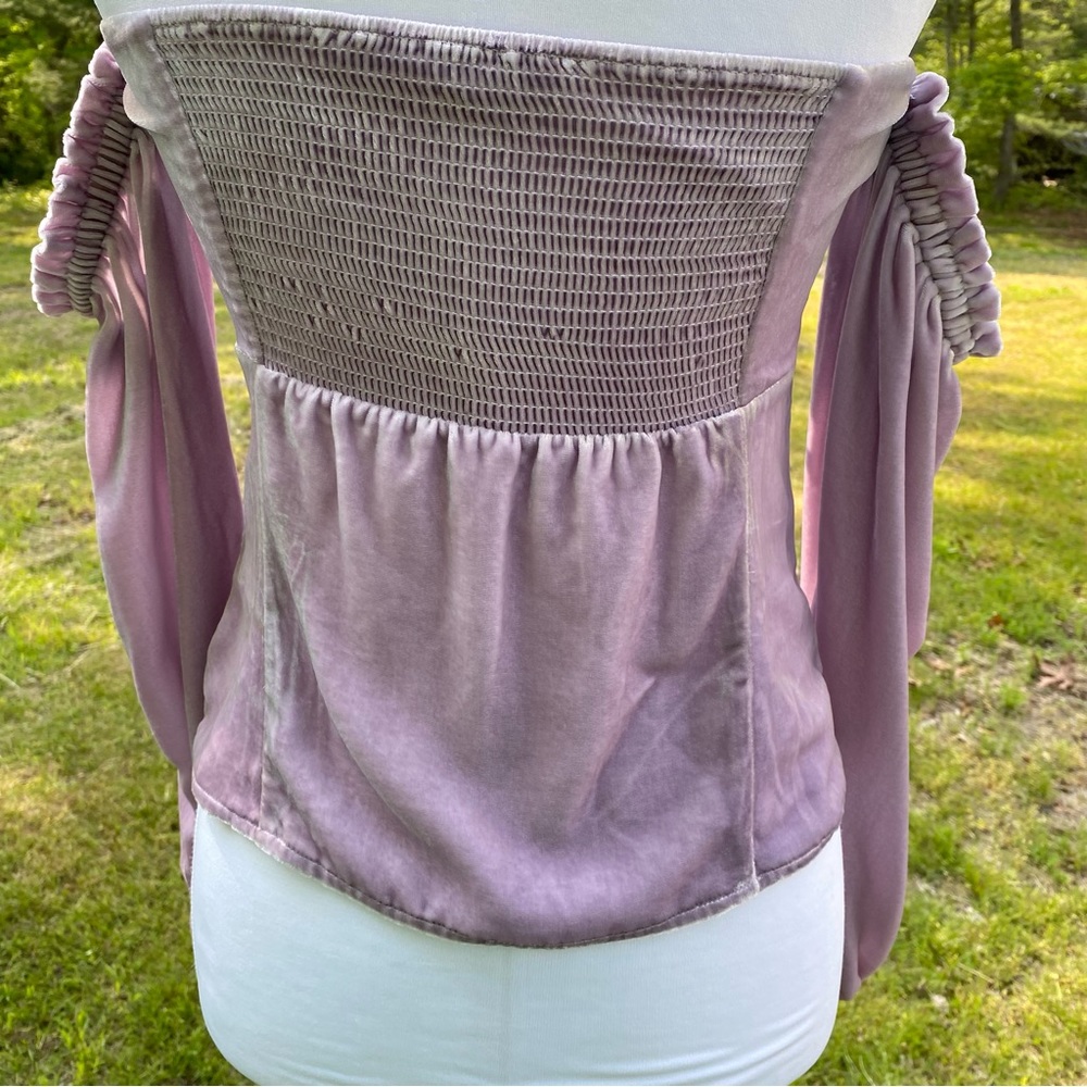 INTERMIX TOP LILAC PURPLE VELOUR ON OFF SHOULDER SIZE 4 - Picture 8 of 10